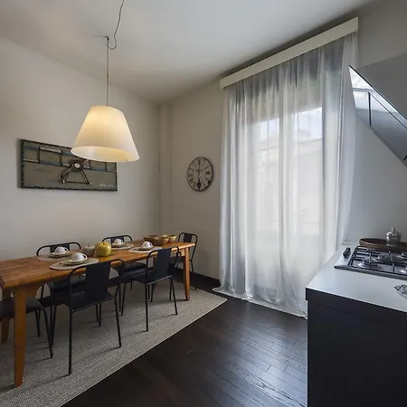 Rota's House Bed & Breakfast
