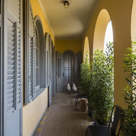 Rota's House Bed & Breakfast 2*